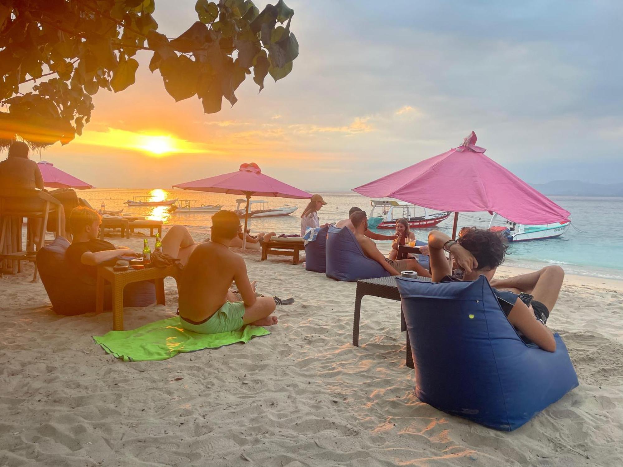 Lushy Hostel Nusa Penida Toyapakeh Екстериор снимка