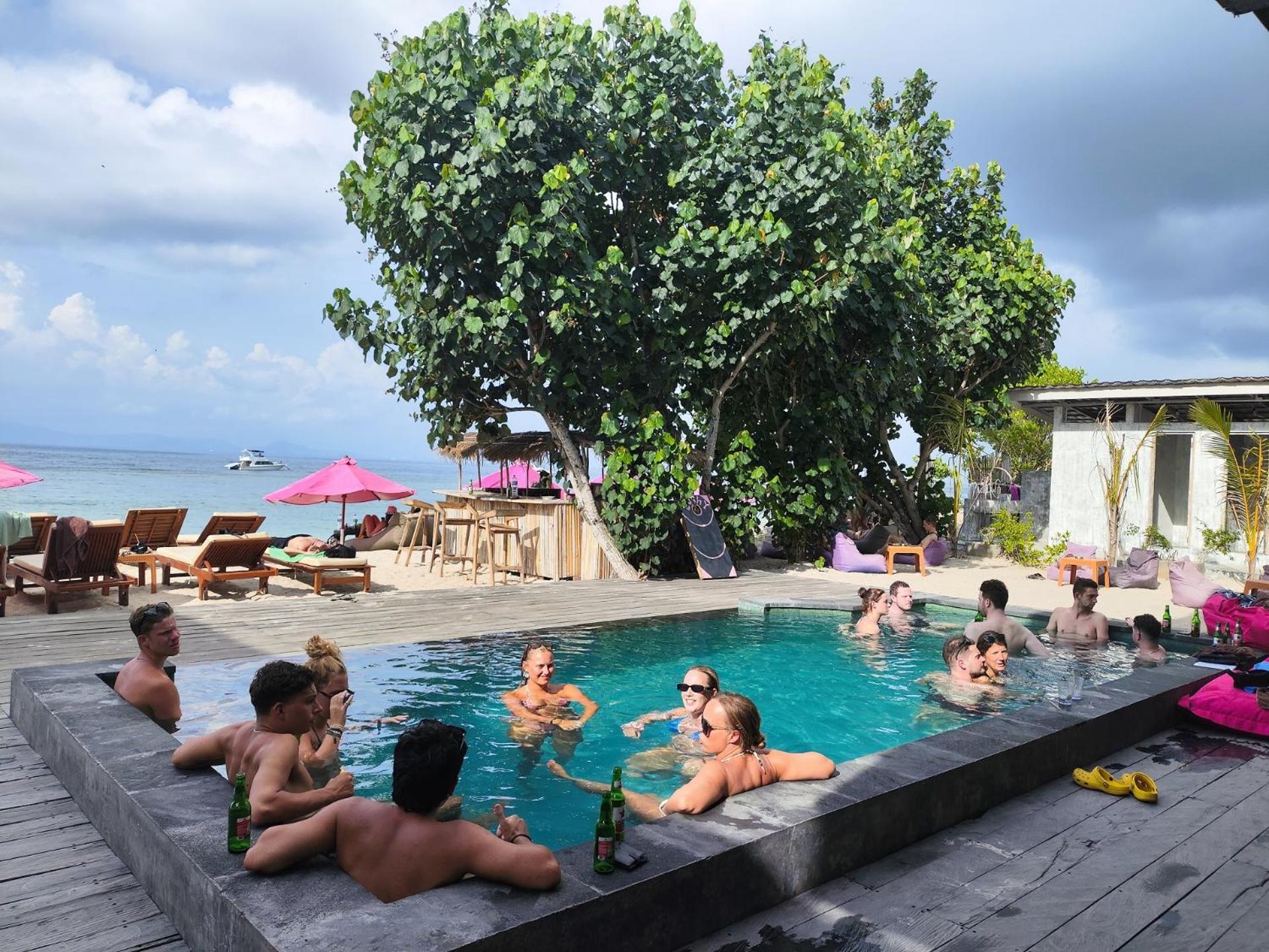 Lushy Hostel Nusa Penida Toyapakeh Екстериор снимка